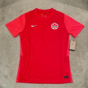 Men's Nike Canada Home Jersey 2022 men size L NWT